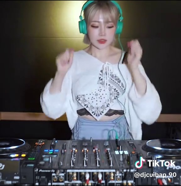 Exciting Music Remix for Dance Lovers