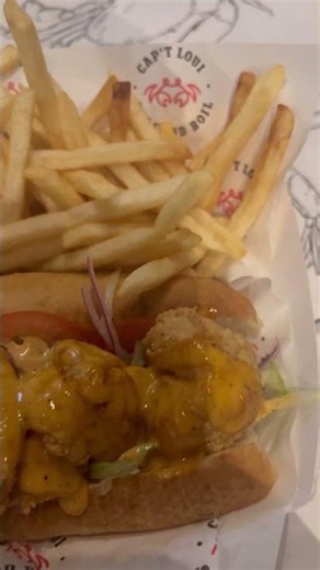 Captain Loui Shrimp Po’Boy & Seafood Boil Review! 🦐🔥