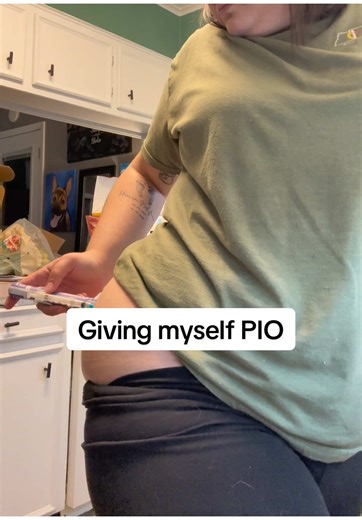Last night I had to give myself my own PIO injection. I hateee doing this because it’s so uncomfortable and hard to do but also because I’m a big chicken. But I did it 😅😅 #lifeafterloss #ivf #ivfjourney #ttc #pio