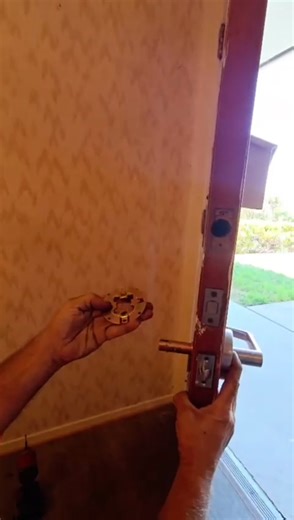 🔐 Locksmith Done! ✅ Thanks for the help, my little Robert! 😄 El Cheapo Locksmith has your back 24/7! ✅ Flat-rate pricing (no hidden fees!) ✅ Fast response times ✅ Serving ALL of San Diego 📍 San Diego, CA 📲 (619) 366-6500 🌐 www.sandiegolocksmith.com No tricks, just reliable locksmith service — every single time. 🗝️ #ElCheapoLocksmith #SanDiegoLocksmith #LocksmithLife #SupportLocalSD #FastService #FlatRate #ThankYouRobert #LocksmithDone | El Cheapo 24hr Mobile Locksmith & Roadservices