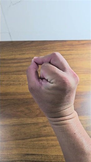 Do this 1-minute finger exercise to improve hand circulation!
