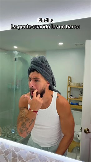 La gente y sus reacciones a un barro