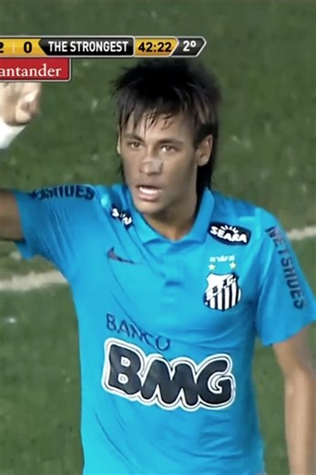 Neymar Showcases Skills Against The Strongest (2012)