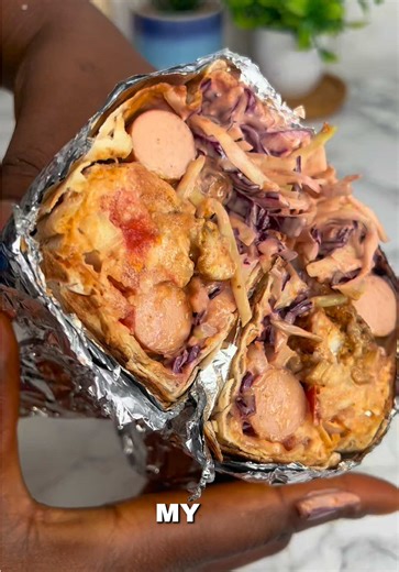 How to make Shawarma at home for beginners. Turkish style shawarma recipe. INGREDIENTS -shawarma bread -purple and white cabbage -Onion -Tomato -chicken -hot dog -cooking oil -salt -knorr seasoning - Dry spices Shawarma Cream -mayonnaise -catchup -vinegar or Lemon juice -dry pepper(optional) #shawarma #shawarmalovers #foodtok #easyandquickrecipe