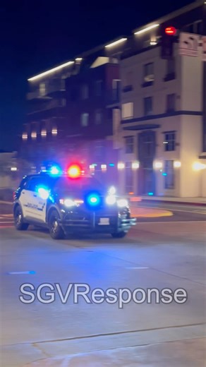 Azusa Police Ford Explorer Responding Code 3 (z3 Airhorn)