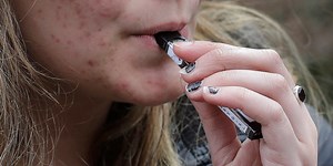 What's leading to vaping-associated deaths and injuries, according to pulmonologists