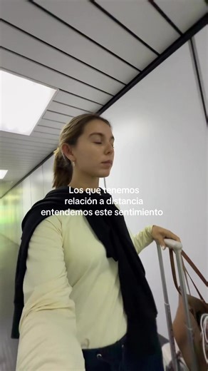 U understand my feeling >> 💓 #paris #lorenaramos #relacionadistancia