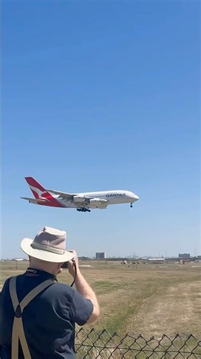 Qantas A380 Nails the Landing #aviation #shorts