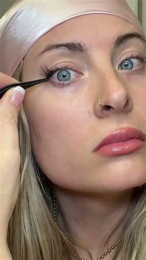 Stop Pulling Your Lashes! The Safe Way to Remove DIY Lashes at Home