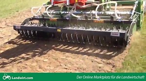 Celli Thor 255 Umkehrfräse (Rotoregge) APV MDP 100 - zur Engerlingbekämpfung oder Grünlanderneuerung - Diese Maschine legt sämtliche Groben Teile durch den nach oben drehenden Rotor ganz unten ab und hinterlässt ein absolut feines Saatbeet für einen perfekten und schnellen Aufgang des Saatgutes ➡ Mehr Infos: https://www.landwirt.com/gebrauchte,2229913,Celli-Thor-255-Umkehrfraese-Rotoregge--APV-MDP-100.html | landwirt.com