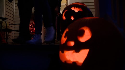 Missouri sex offenders no longer have to put signs out on Halloween