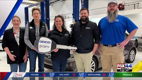 GEICO donates lab vehicles to TSTC programs