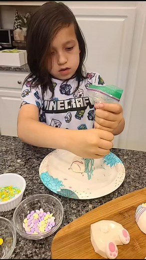 122K views · 2.4K reactions |  | Tropical Cake Pops | Facebook