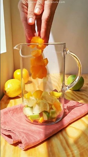 Spanish Sangria 🍷💃🏻🍷 Authentic, homemade, and traditional | The "made in Spain" cocktail #Sangria...