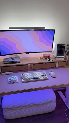 this custom desk & monitor shelf is PERFECT 😭