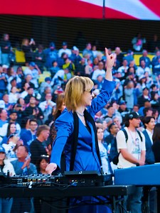 National Anthem at Dodger Stadium — Classical & Operatic Rendition