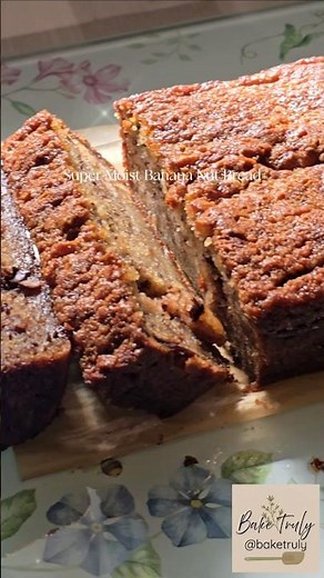 SUPER Moist Banana Nut Bread #short #bakewithme #baking