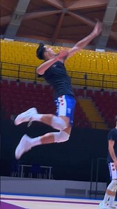 The art of the movement📹👀 #volleyball