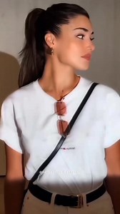 Hande Ercel �� #Hande Ercel � #fypシ゚ #actors #foryoupage #viral #Hande Ercel2025 #Hande Ercelfans #celebrities | Hande Ercel