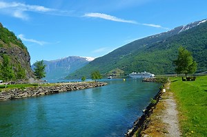 Qué ver y hacer en Flam (Noruega): Un recorrido en tren inolvidable