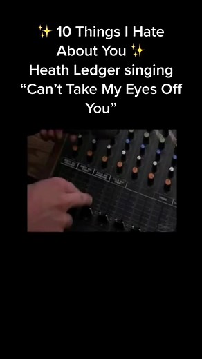 Heath Ledger singing Can’t Take My Eyes Off You on 10 Things I Hate About You! #fyp #10thingsihateaboutyou #canttakemyeyesoffyou #heathledger #juliastiles #marchingband #highschool #love #relationship #fakedating #viral #foryoupage #notmysound