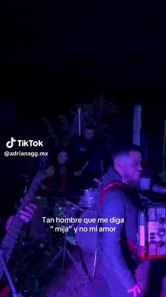 Tan Hombre Que Me Diga 'Mija': Un Análisis Divertido