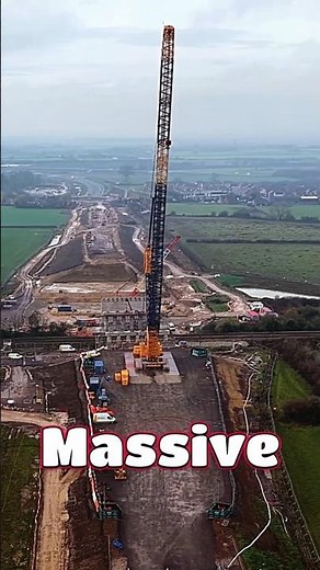The GIANT Crane of Aylesbury - It is Massive