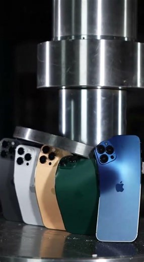 Hydraulic Press Test on iPhone 17 Pro Max 🔥