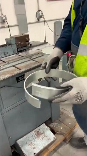 Making an End Cap for Spiral Duct with Ring & Circle Shear and Starting Collar Rollformer