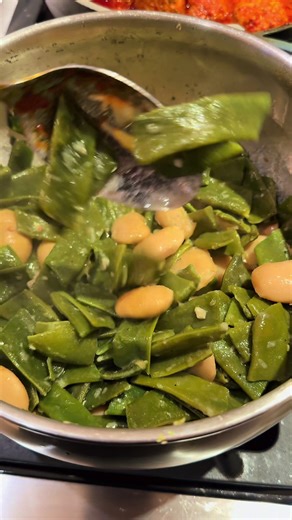 These are the kinds of dishes I grew up eating. Italian flat beans cooked low and slow with butter beans, garlic, olive oil, and a little patience. Simple food, old-school food, the kind that never needed a recipe. #ItalianCooking #ItalianFood #ComfortFood #BeansRecipe #HomeCooking