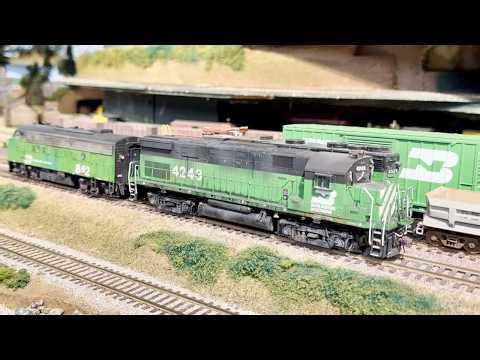 Part 142 - Four BN diesels & early BN era train runby #hoscale #modelrailroad #train #hobby #unicorn