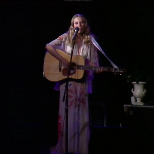 Riding on a “Big Yellow Taxi” through the week. Footage from Joni’s performance at London’ New Victoria Theatre for BBC’s Old Grey Whistle Test, broadcast on this day in 1974. | Joni Mitchell