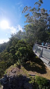 41K views · 330 reactions | Ako volite visine, Cabo Girao je onda mjesto za vas  Najviša oceanska litica Europe i jedna od najviših na svijetu s 580 metara visine  Imate ovaj fini skywalk ili staklenu platformu po kojoj možete šetati iznad Atlanskog oceana. Ako želite šetati na ovom mjestu na visini višoj od pola kilometara morat ćete platiti ulaz 3 eura. | Putoholicari | Facebook