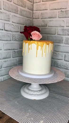 Bridal Shower Cake #cakedecorating #cake #cakes #frosting #baker #bakery #smallbusiness #wis