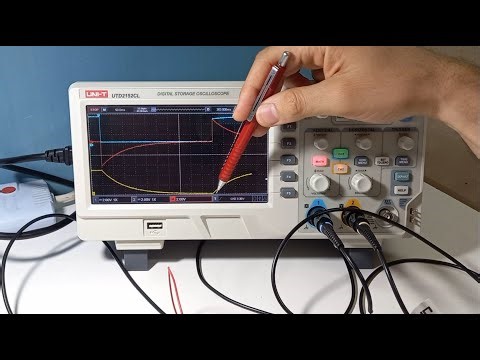 01- Display the capacitor's current signal on the oscilloscope | Mohamed Youssef