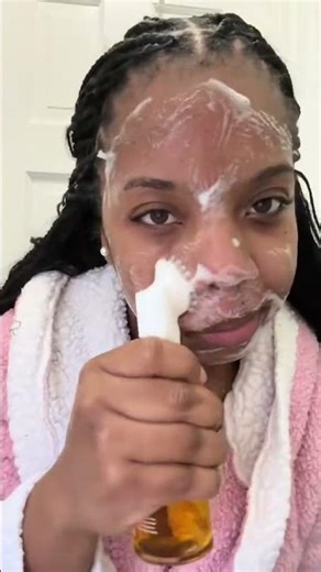 Tumeric Brightening face wash with brush