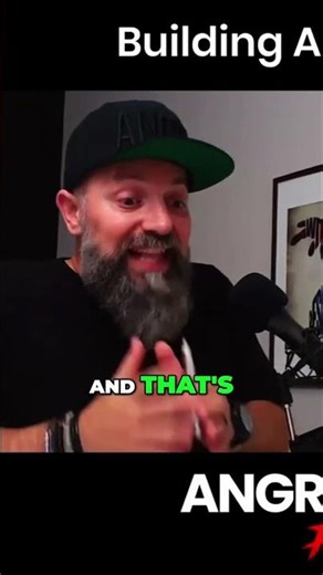 Graphic Artist vs. Graphic Designer: What's the Difference? #shorts