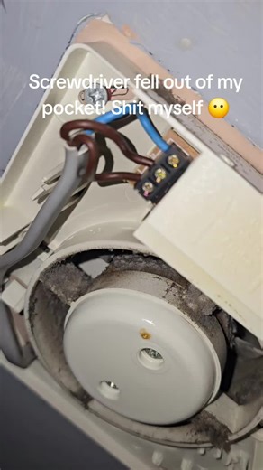 Absolutely shit myself recording this 🤣🤣🤣 #mess #fail #screwdriver
