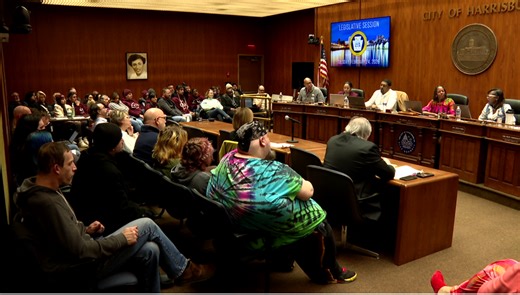 Supporters bring HMAC closure to Harrisburg City Council