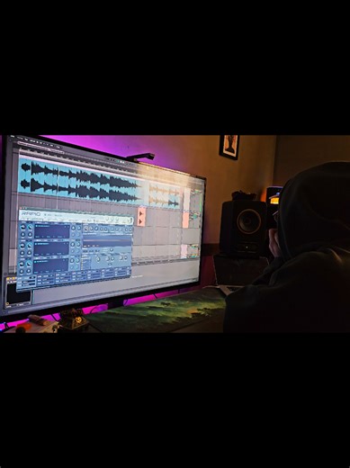 hits you right in the feels #taylorswift #remix #lover #fart