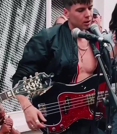 Ren Gill's Remarkable Singing Talent Unveiled