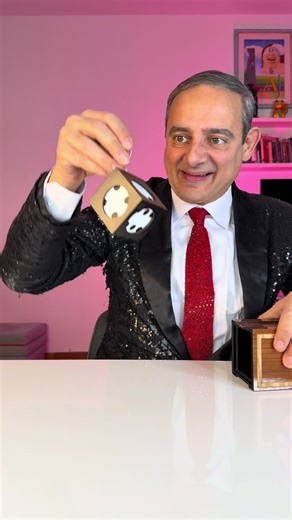Magic Comedy Performance by Arnaldo Mangini