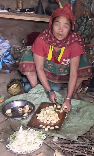 14K views · 192 reactions | In the village, preparing green beans and mushroom soup | Nature Cooking | Facebook