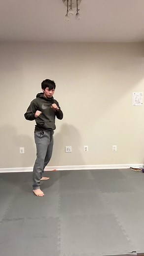 Effective Sweeping Techniques in Taekwondo and Karate