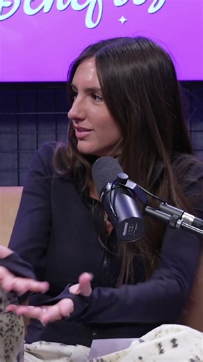 Nicky was not happy w Annika’s commentary after the Gators’ loss