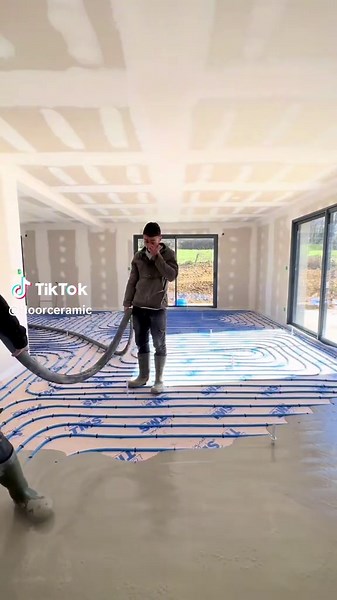 Réalisation d’une chape liquide ciment pour plancher