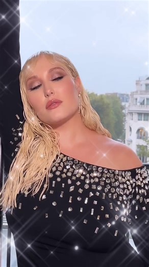 Hayley Hasselhoff (@hayley.hasselhoff)’s videos with Looking for Freedom - David Hasselhoff