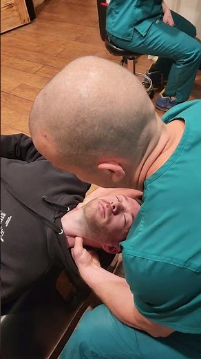 C4 Nerve Causing Collarbone Pain | Here's Why