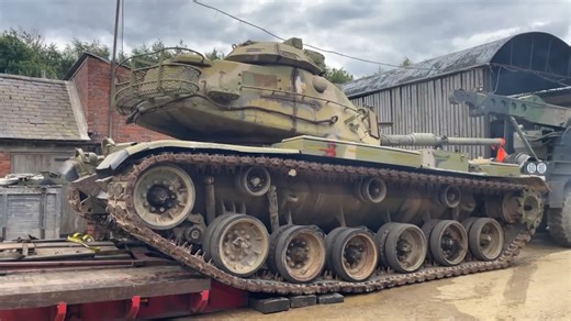 An unexpected visit to Mr. Hewes' workshop