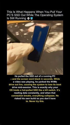 Removing SSD While PC is ON 💀 #tech #pcfail #shorts